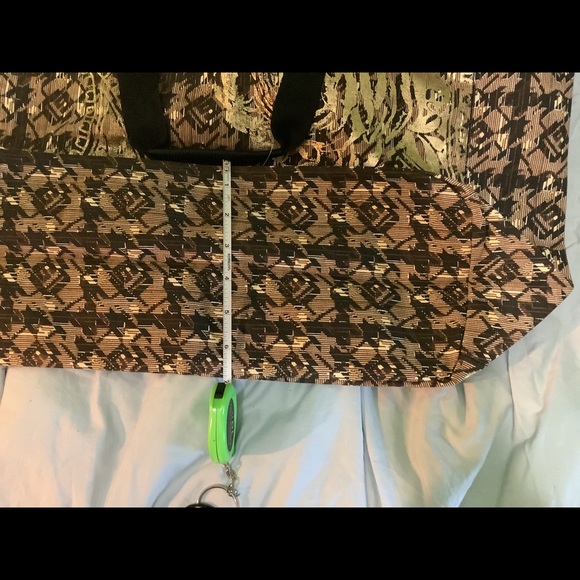 Carry all Tote - Picture 5 of 9